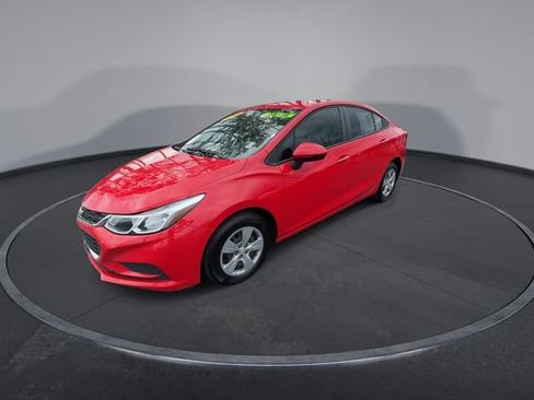 Used 2018 Chevrolet Cruze LS image 7