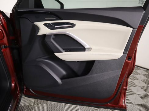 Used 2025 Audi Q5 Premium Plus w/ Premium Plus image 28