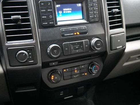 Used 2017 Ford F150 XLT image 28