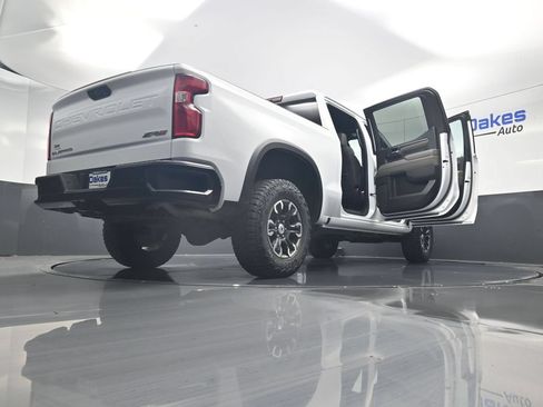 Used 2024 Chevrolet Silverado 1500 ZR2 AWD/4WD image 62