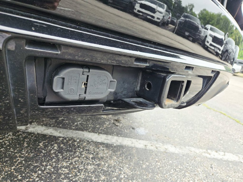 Used 2023 Dodge Durango R/T AWD/4WD image 16