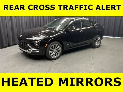 New 2025 Buick Envista Avenir image 2