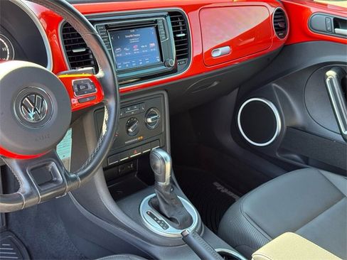 Used 2016 Volkswagen Beetle 1.8T SE image 10