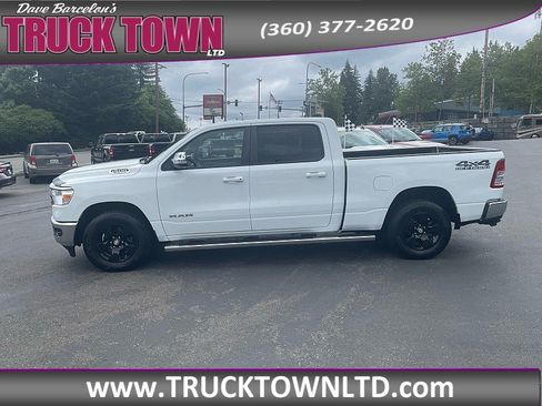 Used 2022 RAM 1500 Big Horn AWD/4WD image 2