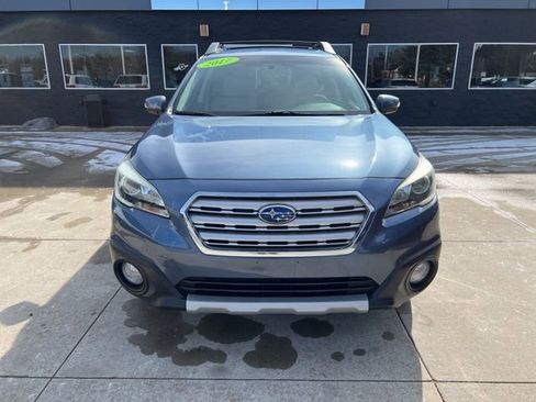 Used 2017 Subaru Outback 2.5i Limited image 2