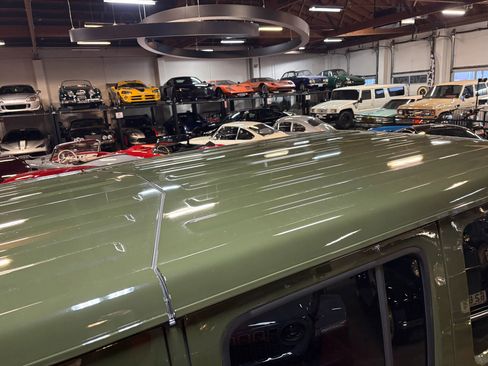 Used 2023 Jeep Wrangler Unlimited Rubicon 392 image 22