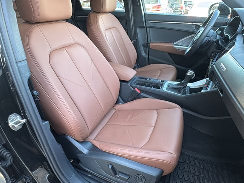 Certified 2025 Audi Q3 2.0T Premium image 29