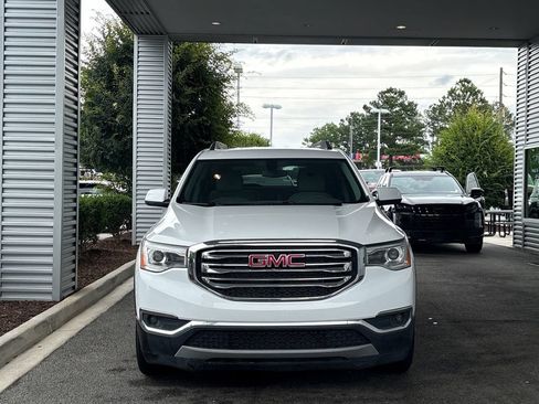 Used 2017 GMC Acadia SLE FWD image 7
