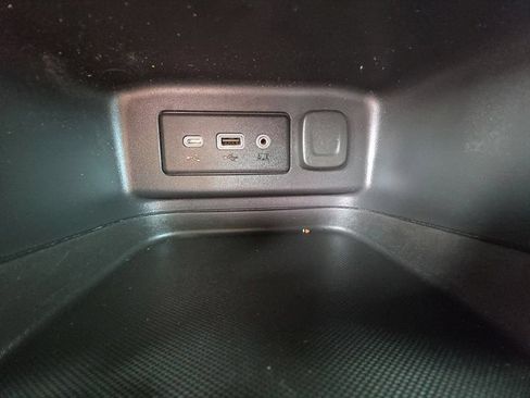 Used 2023 Chevrolet Equinox RS AWD/4WD image 18