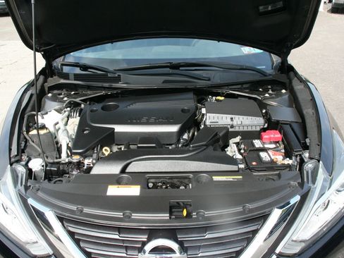 Used 2017 Nissan Altima 2.5 SV FWD image 31