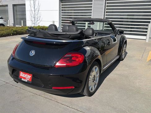 Used 2015 Volkswagen Beetle 1.8T FWD image 4