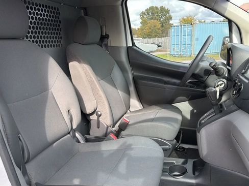 Used 2017 Nissan NV200 SV w/ Technology Package image 12