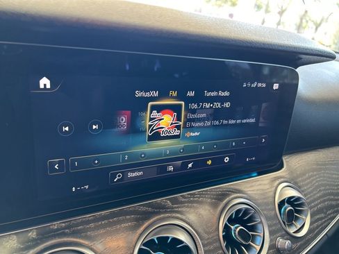 Used 2021 Mercedes-Benz E 350 Sedan w/ Premium Package image 7