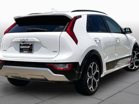 Used 2024 Kia Niro EX FWD image 12