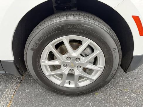 Used 2023 Chevrolet Equinox LS FWD image 47