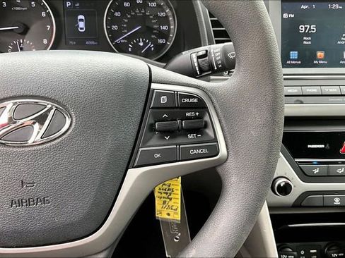 Used 2018 Hyundai Elantra SEL w/ Cargo Package FWD image 12