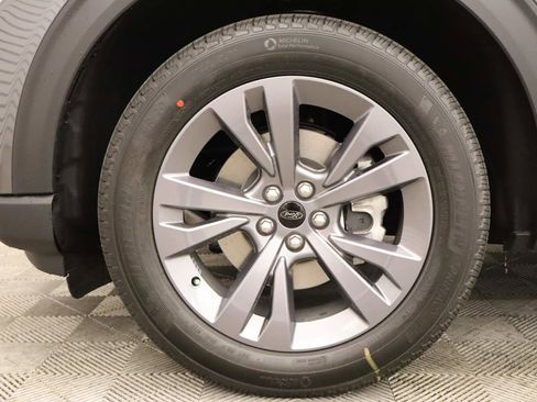 New 2025 Ford Explorer Active w/ Active Comfort Package image 6