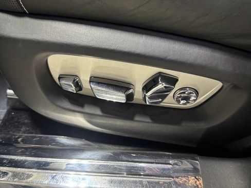 Used 2018 Rolls-Royce Ghost w/ Dynamic Package RWD image 18