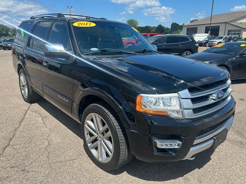 Used 2017 Ford Expedition Platinum AWD/4WD image 3