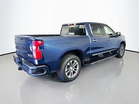 Used 2022 Chevrolet Silverado 1500 High Country AWD/4WD image 7