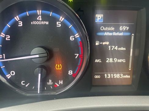 Used 2016 Toyota RAV4 XLE FWD image 10