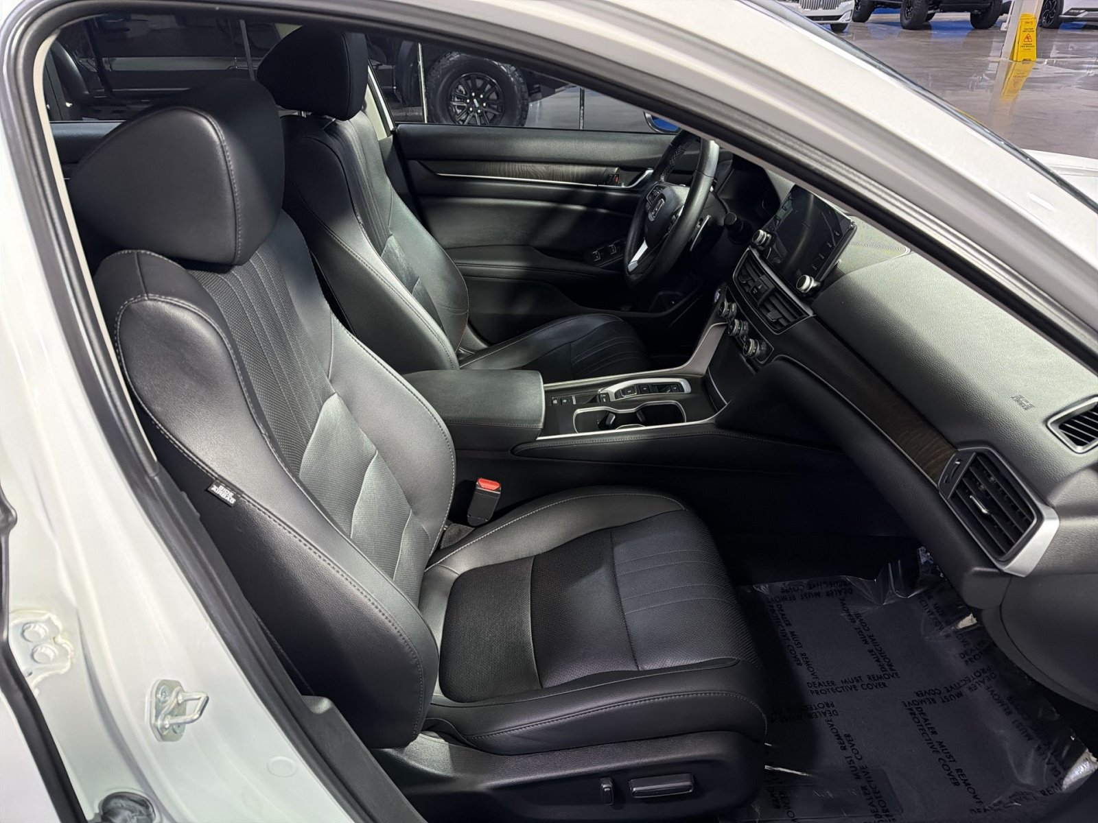 Used 2021 Honda Accord Touring image 24