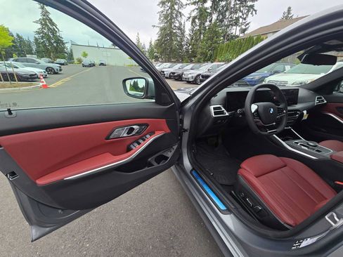 Used 2026 BMW 330i xDrive Sedan w/ Convenience Package AWD/4WD image 20