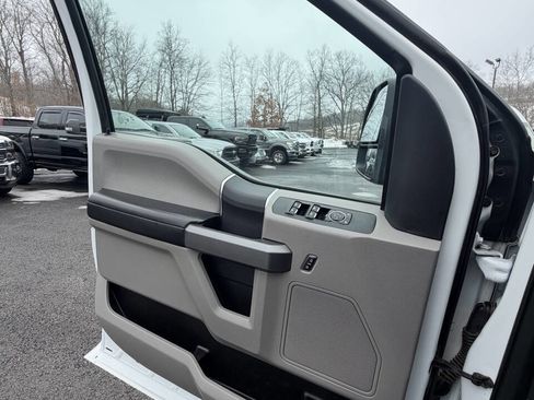 Used 2022 Ford F450 XLT image 49