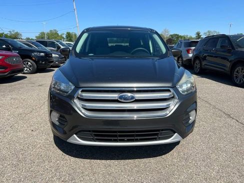 Certified 2017 Ford Escape SE FWD image 2
