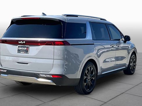 Used 2024 Kia Carnival SX Prestige FWD image 12