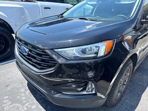Certified 2022 Ford Edge SEL w/ Sport Appearance Package AWD/4WD image 1