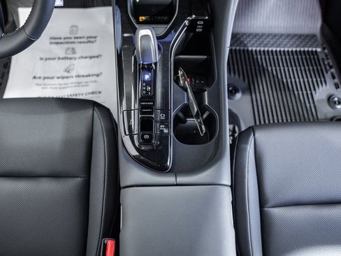 New 2026 Toyota Crown Signia image 28