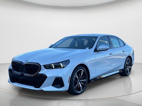 New 2026 BMW 530i w/ M Sport Package image 3