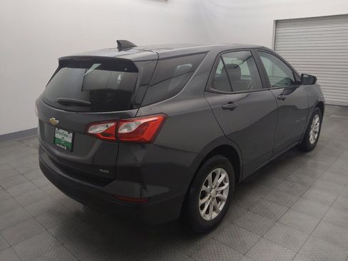 Used 2020 Chevrolet Equinox LS image 9