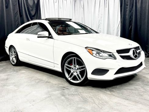 Used 2015 Mercedes-Benz E 400 4MATIC Coupe image 3