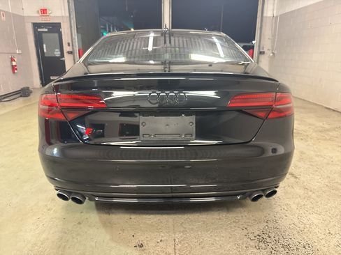 Used 2017 Audi S8 Plus AWD/4WD image 7