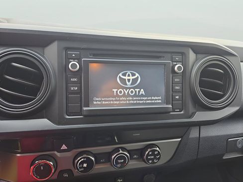 Used 2017 Toyota Tacoma SR image 26