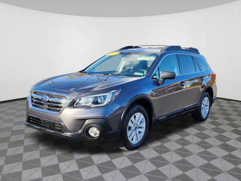 Used 2019 Subaru Outback 2.5i Premium image 2