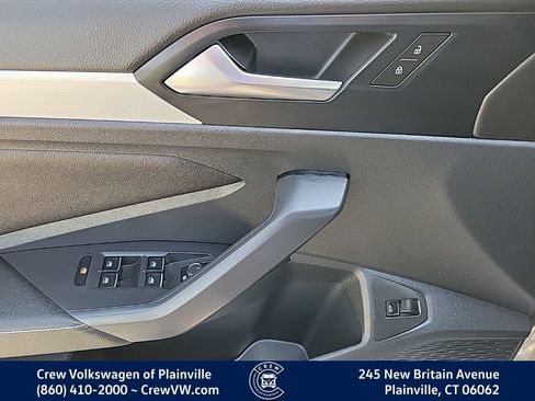 Certified 2025 Volkswagen Jetta S FWD image 38