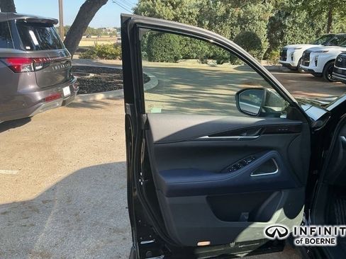 Certified 2026 INFINITI QX60 Sport w/ Dark Cargo Package image 24