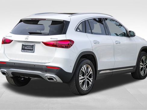 Certified 2025 Mercedes-Benz GLA 250 4MATIC image 9