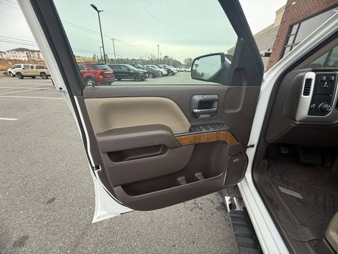 Used 2017 GMC Sierra 1500 SLT image 18