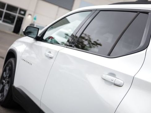 Used 2020 Chevrolet Traverse RS FWD image 24