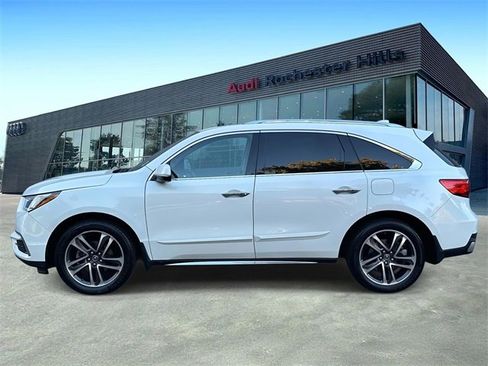 Used 2017 Acura MDX SH-AWD image 2