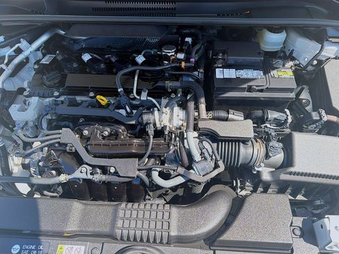 Used 2020 Toyota Corolla SE image 32