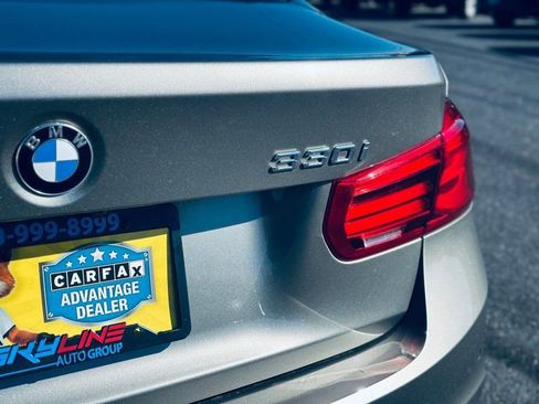 Used 2017 BMW 330i xDrive Sedan image 12