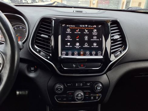 Used 2019 Jeep Cherokee Limited image 15