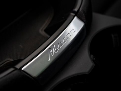 Used 2026 Porsche Macan image 34