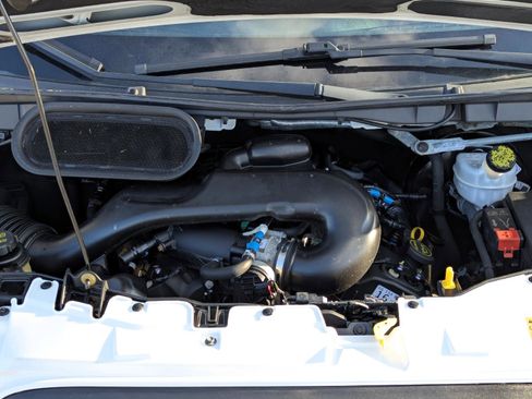 Used 2019 Ford Transit 150 XL image 39