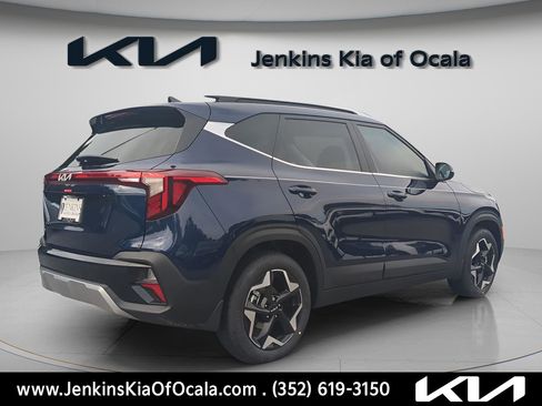 New 2026 Kia Seltos EX image 3